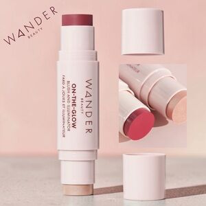 Wander Beauty On-the-Glow Blush and Illuminator Strawberry Fields Nide Glow NIB